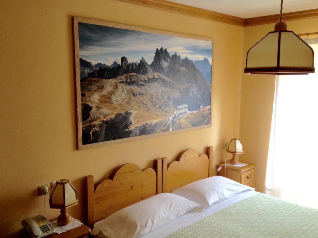Albergo Garni Ajarnola Auronzo di Cadore Room photo